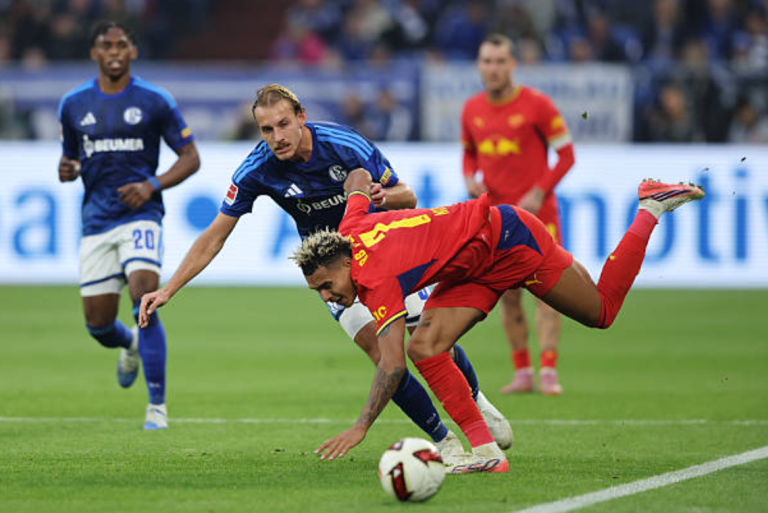 Full Match: Schalke 04 vs RB Leipzig (21:30 – 31/10)